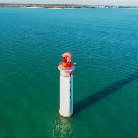 Maison Au Calme A L'oree D'un Bois, Proche Plages 리베도플라줴