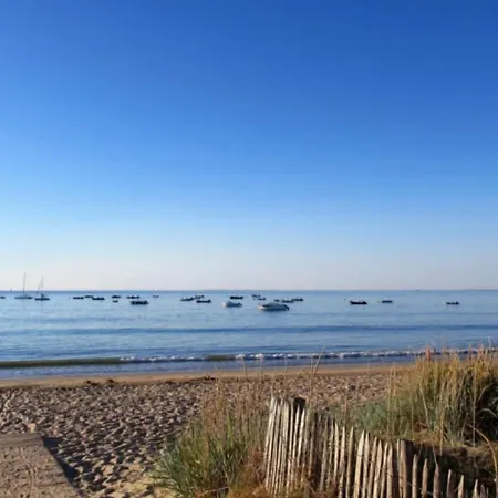 Maison Au Calme A L'oree D'un Bois, Proche Plages 펜션 리베도플라줴