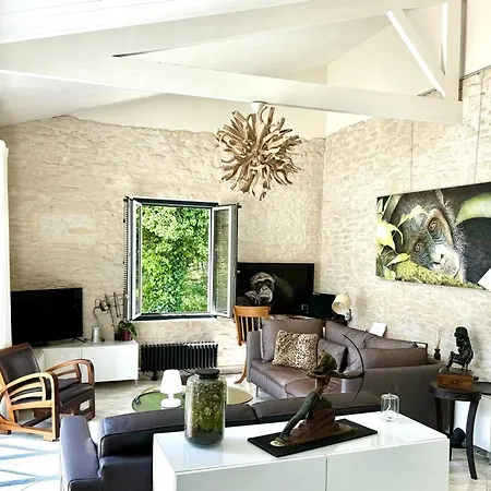 Maison Au Calme A L'oree D'un Bois, Proche Plages 리베도플라줴